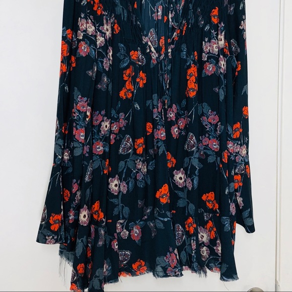 Free People beautiful floral print Top. NWOT. - Picture 6 of 8